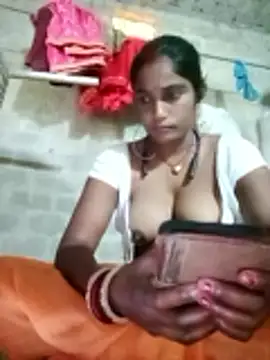 Snapshot of sadhna200 chatting on November 1, 8:49 am sadhna200 online show from November 1, 8:49 am