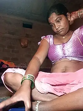 Snapshot of sadhna200 chatting on May 18, 6:36 pm sadhna200 online show from May 18, 6:36 pm