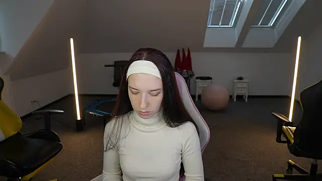  Lili 054 online show from November 5, 12:05 pm