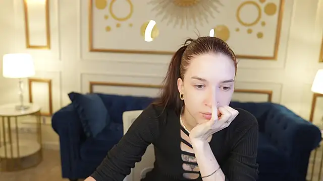  Lili 054 online show from November 8, 11:10 am