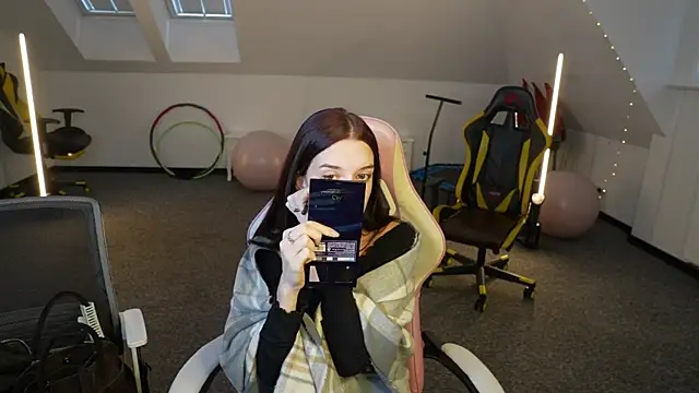  Lili 054 online show from November 14, 12:15 pm