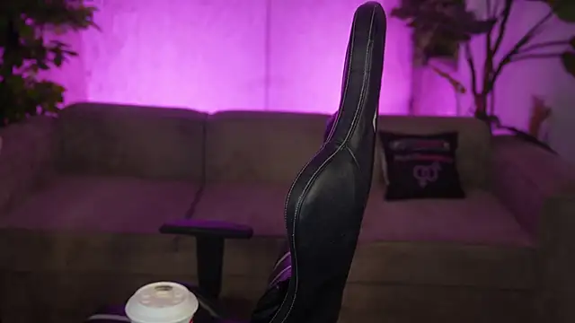 Ella 054 online show from April 22, 2:29 pm