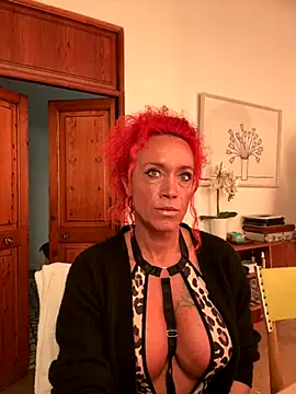 Snapshot of Hotmilfhamburg1 chatting on November 14, 5:50 am Hotmilfhamburg1 online show from November 14, 5:50 am