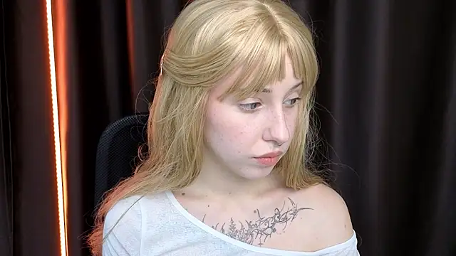 YukiMisa online show from December 16, 4:45 pm