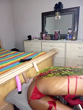 Snapshot of BadGirlSexyT chatting on October 9, 5:00 pm BadGirlSexyT online show from October 9, 5:00 pm