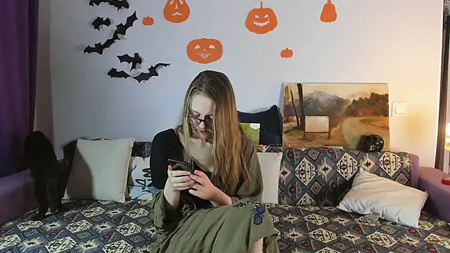 WonderConnie1 online show from October 28, 9:28 pm