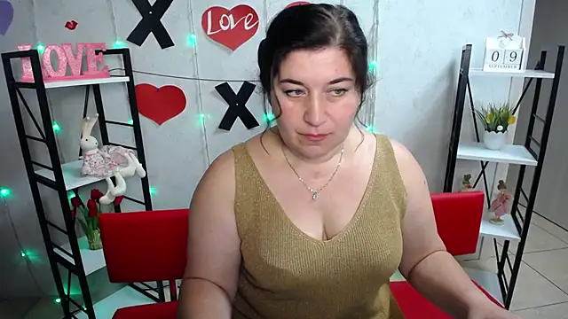 Snapshot of BridjetTur chatting on September 9, 5:18 am BridjetTur online show from September 9, 5:18 am