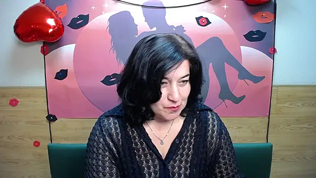 Snapshot of BridjetTur chatting on September 14, 5:28 am BridjetTur online show from September 14, 5:28 am