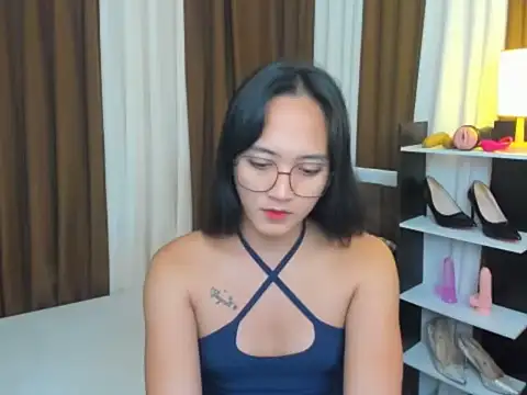 URHottestAngel online show from September 23, 5:32 am