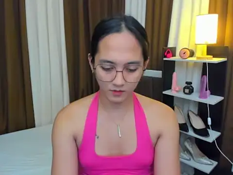 URHottestAngel online show from October 23, 12:37 pm