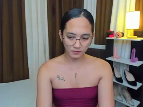 URHottestAngel online show from October 27, 12:53 pm