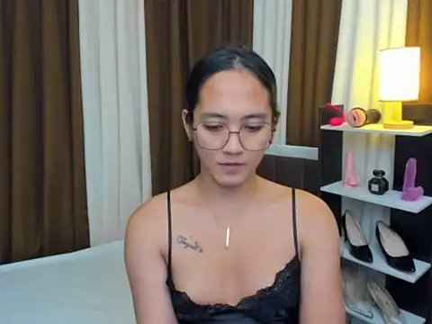 URHottestAngel online show from October 28, 12:41 pm