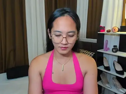 URHottestAngel online show from November 6, 4:52 pm