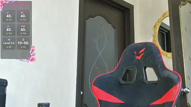 PrettyMegan online show from October 18, 12:28 pm