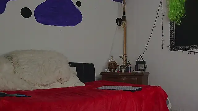 Snapshot of MeganBrown4 chatting on September 16, 1:56 pm MeganBrown4 online show from September 16, 1:56 pm