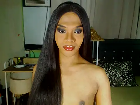 Snapshot of GoldenCumTYRA chatting on May 6, 4:34 pm GoldenCumTYRA online show from May 6, 4:34 pm