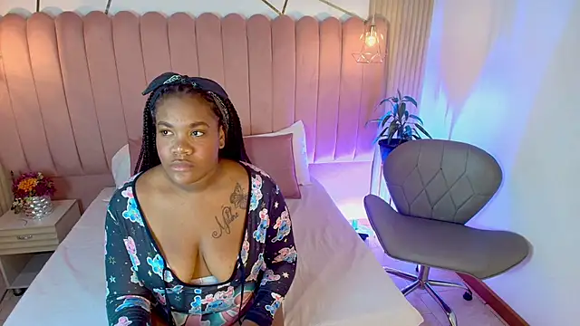Chloee Miller1 online show from September 26, 11:47 am