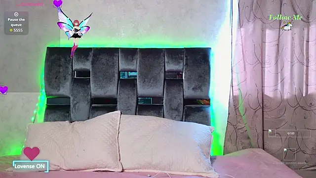 Luna sophya online show from October 19, 7:36 pm