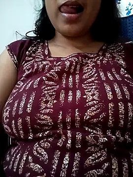 Snapshot of Hot-Jasmin chatting on November 7, 2:00 am Hot-Jasmin online show from November 7, 2:00 am