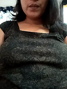 Snapshot of Hot-Jasmin chatting on November 15, 3:04 am Hot-Jasmin online show from November 15, 3:04 am