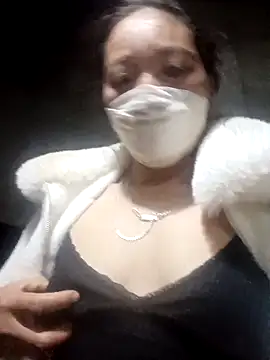 Snapshot of Phuong_xxx chatting on December 16, 4:12 pm Phuong xxx online show from December 16, 4:12 pm