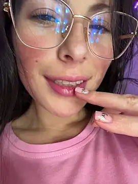 Mia salinass online show from March 22, 2:04 am