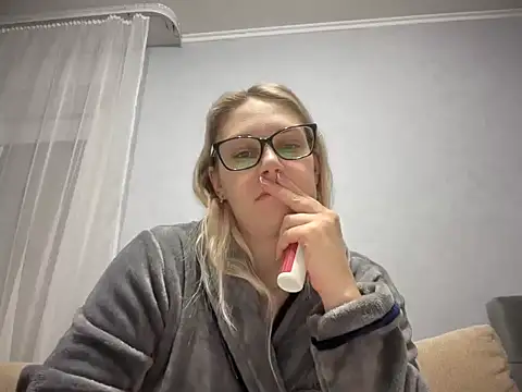 Snapshot of NikexPretty chatting on November 13, 7:57 pm NikexPretty online show from November 13, 7:57 pm