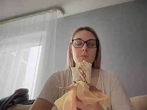 NikexPretty online show from November 25, 8:47 am