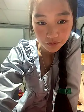 Snapshot of -Lie-06 chatting on September 12, 4:23 am -Lie-06 online show from September 12, 4:23 am