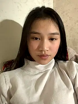 Snapshot of -Lie-06 chatting on November 9, 2:04 pm -Lie-06 online show from November 9, 2:04 pm