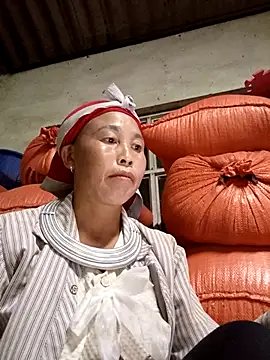 me-cute online show from November 16, 11:38 am