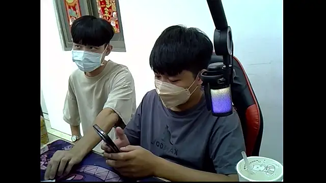 zhu000000 online show from October 14, 7:20 am