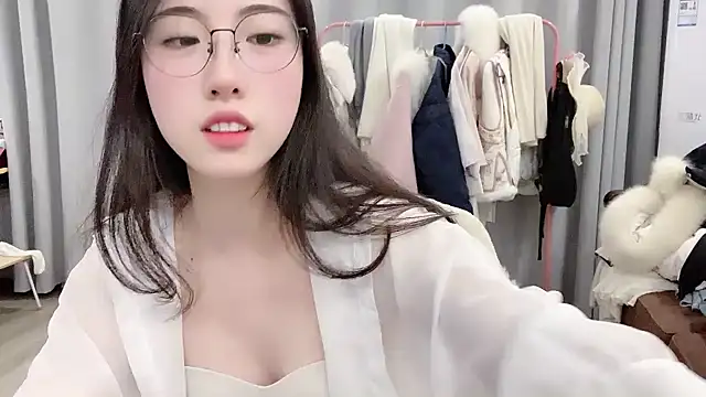 Freya7777 online show from January 13, 1:49 pm