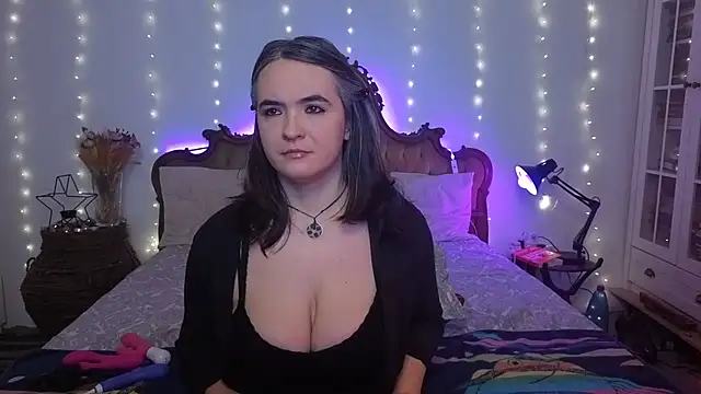 SilkenSin online show from February 4, 9:59 am