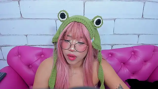 SafiroAgataaa online show from September 18, 11:23 am