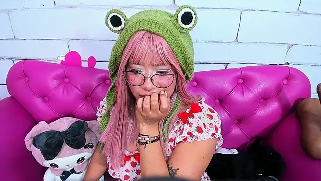 SafiroAgataaa online show from October 5, 8:12 am