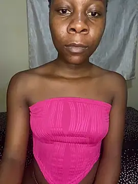 Crazyqueenxxx online show from December 17, 11:44 pm