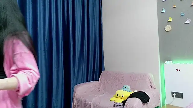 RoxysinX online show from September 11, 4:07 pm