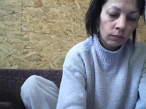 Snapshot of Milana38 chatting on October 19, 11:11 am Milana38 online show from October 19, 11:11 am