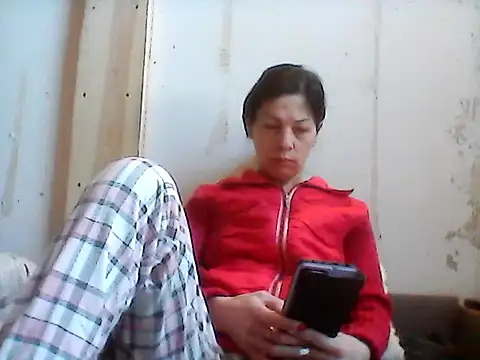Snapshot of Milana38 chatting on April 18, 6:39 am Milana38 online show from April 18, 6:39 am