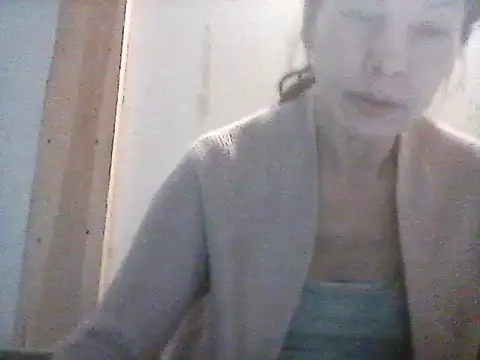 Snapshot of Milana38 chatting on April 19, 7:05 pm Milana38 online show from April 19, 7:05 pm