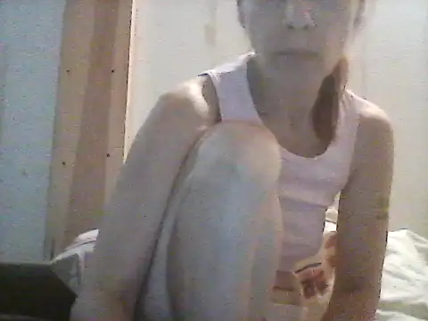Snapshot of Milana38 chatting on June 10, 7:24 pm Milana38 online show from June 10, 7:24 pm