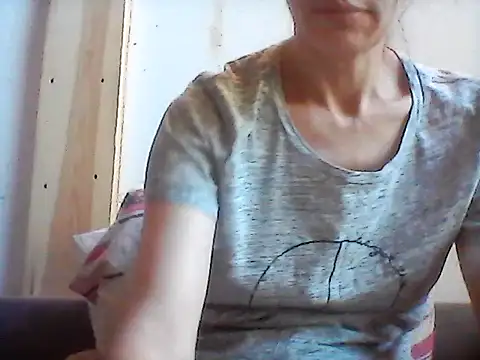 Snapshot of Milana38 chatting on June 18, 6:57 am Milana38 online show from June 18, 6:57 am