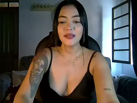 Snapshot of emilylope chatting on November 20, 6:51 pm emilylope online show from November 20, 6:51 pm