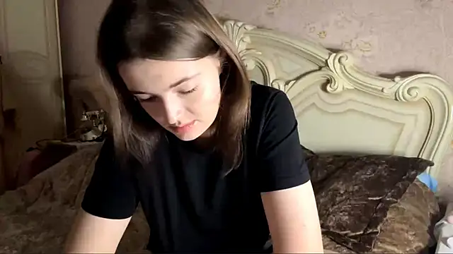 HoneyMist online show from November 19, 4:29 pm