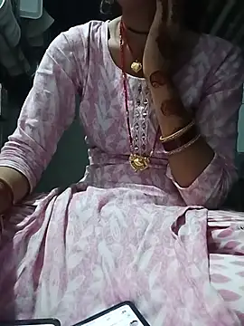 Snapshot of NaughtyRupa89 chatting on July 23, 3:43 pm NaughtyRupa89 online show from July 23, 3:43 pm