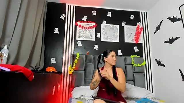 Snapshot of Hornycouple_Hot chatting on October 22, 7:24 pm Hornycouple Hot online show from October 22, 7:24 pm