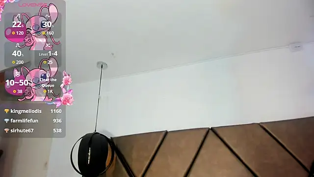Snapshot of PenelopeGuzman__ chatting on May 22, 6:57 pm PenelopeGuzman online show from May 22, 6:57 pm