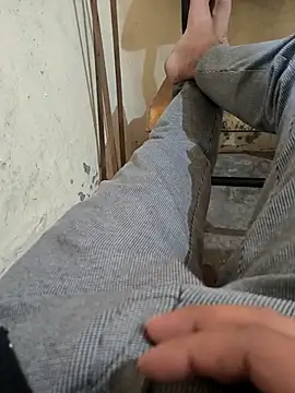 bigdick lickingexpert08 online show from October 28, 8:18 am