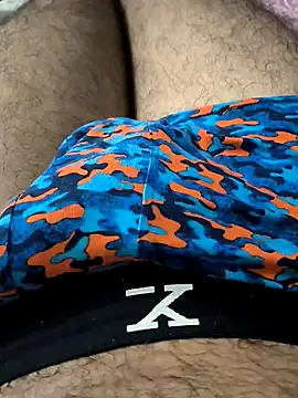 bigdick lickingexpert08 online show from November 13, 6:51 pm